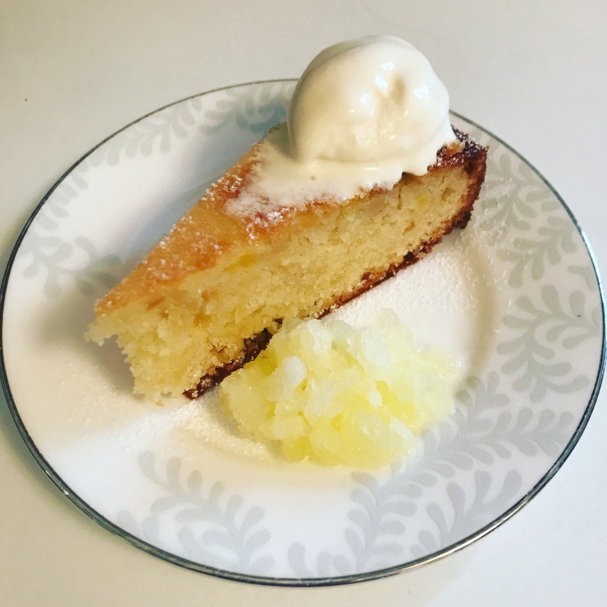 Pineapple and almond&nbsp;cake